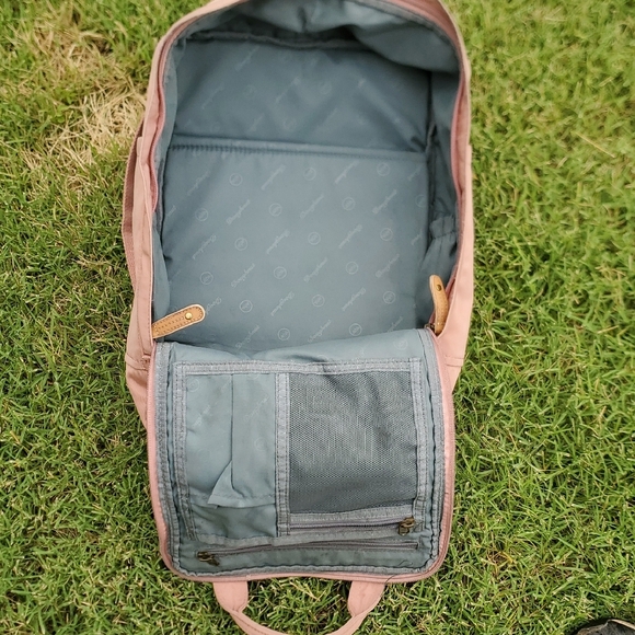Doughnut Pink Hiking Backpack –‎ Water-Resistant, Laptop Pocket, 16L main image 6